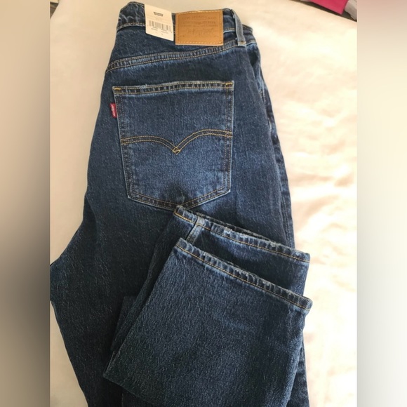 Levi's Womens 70s High Rise Slim Fit Straight Leg Denim Jeans Dark Wash. 💕 - Picture 8 of 8